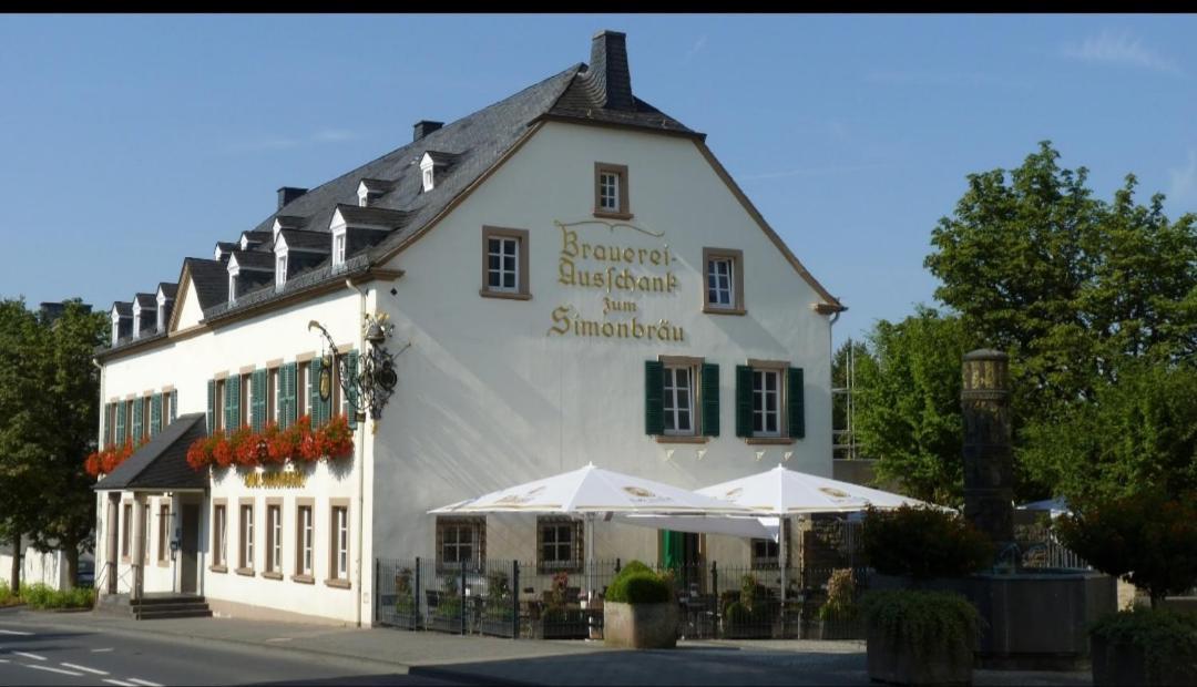 Zum Simonbraeu Bitburg Exterior foto