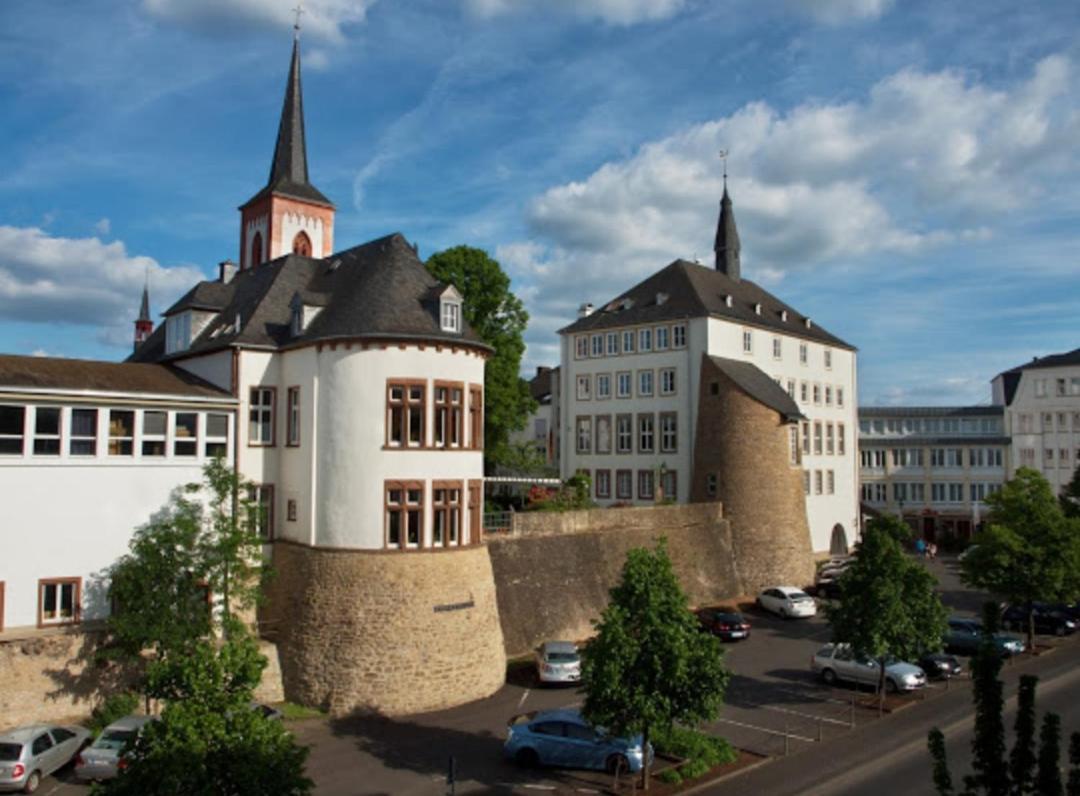 Zum Simonbraeu Bitburg Exterior foto